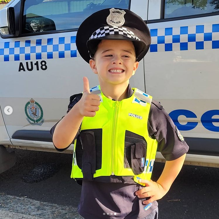 Policeman outfit for clearance kids